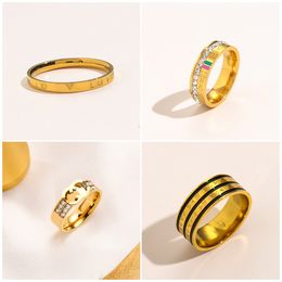 Mode-sieraden Schroef Designer Ringen 18K Vergulde Roestvrij Staal Liefde Ring Fijne Vrouwen Bruiloft Benodigdheden Vinger Ring Luxe Accessoires Groothandel