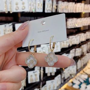 Créateur de bijoux de mode Vans Cleefly Boucles d'oreilles clou de girofle pour femmes classique petit vent parfumé nouveau or 18 carats lumière luxe Flash hommes