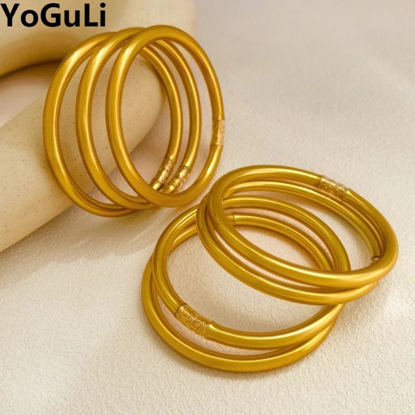 Bijoux de mode Gold Color Brangles Bracelet souple en silicone en silicone de haute qualité pour femmes Cadeaux de mariage de fête de fille 240423
