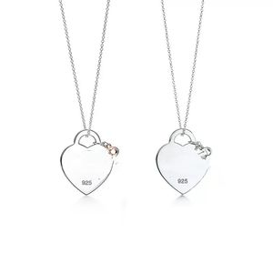 Bijoux de mode luxe en acier inoxydable coeur en forme de pendentif clé;