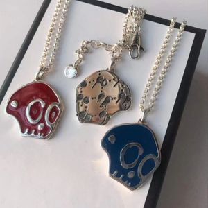 Mode-sieraden kettingen 925 zilveren Cubaanse schakelkettingen ronde emaille rood roze staal spookje hanger ketting charme mannen vrouwen d235z