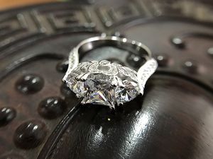 Mode-sieraden Vintage Design Sieraden 2CT 5A Zirkoon CZ Wedding Band Ring voor Dames 925 Sterling Zilveren Vrouwelijke Ring