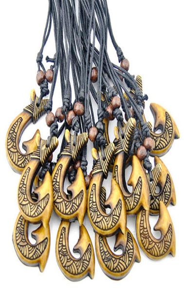 Bijoux de mode entiers 12pcs Tribal Yak Os Scarbed Nouvelle-Zélande Maori Matau Fish Hook Pendant Collier pour hommes Women039S GIF7526505