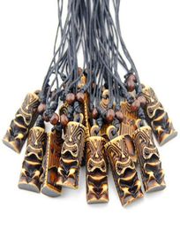 Mode sieraden hele partij 12 stcs imitatie yak bot gesneden Nieuw -Zeeland Maori tiki totem mannen hangere ketting amuletten drop shipp3806023