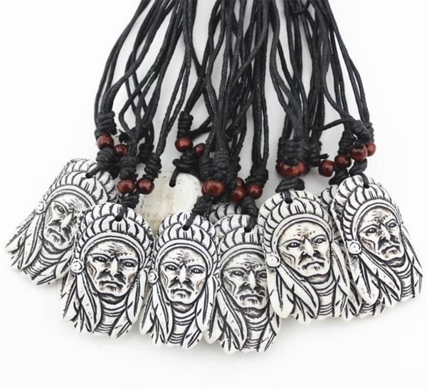 Bijoux de mode Lot entier 12 pièces Imitation os sculpture Tribal chef indien pendentifs collier avec corde réglable Drop Shippin1592787