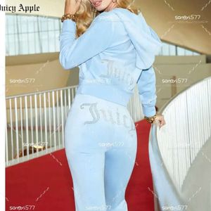 Moda Juicy Apple Trajes de mujer Veet Trajes de costura Traje de dos piezas Conjunto de jogging Sudadera de terciopelo Met Sudadera con capucha Pantalones Traje para mujer 2023ESS