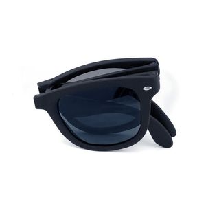 Klassieke opvouwbare zonnebrillen dames modeontwerper vouwen zonnebril buitengradiënt UV400 brillen voor unisex met case