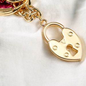 Mode porte-clés lettre concepteur porte-clés en métal porte-clés femmes sac pendentif à breloque pièces automobiles accessoires cadeau w 2024new
