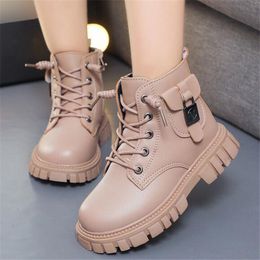 Botas cortas de moda para niños, zapatos de invierno de diseñador de cuero Pu para niños y niñas, botas clásicas impermeables Martin, suela de goma