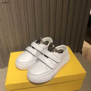Fashion Kids Sneakers Bear Face Design Chaussures Baby Shoes 26-35 Box Protection Backle Strap Girls Chaussures Designer Boys Chaussures 24Pril