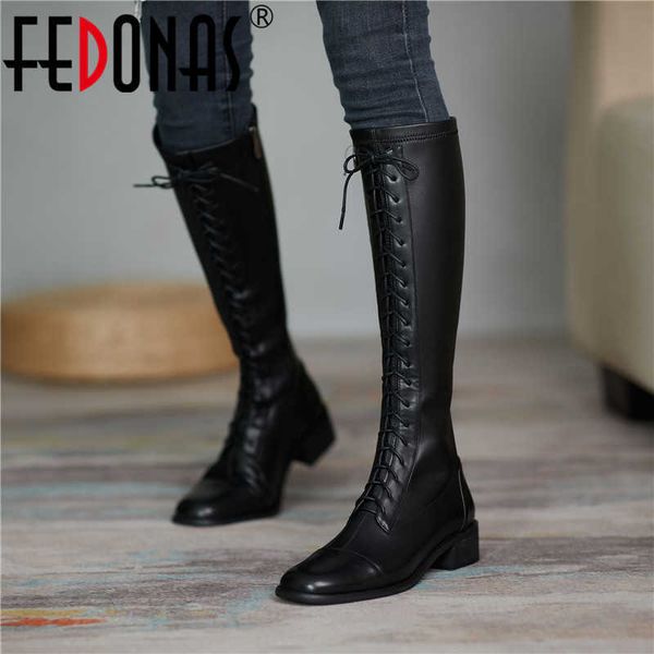 Mode genou bottes hautes automne hiver décontracté fête croix chaussures liées femme talons épais serré 210528