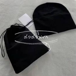 Fashion Knit Letter Beaine Collection C Boutique Party Hats Classic Lady Fit para Daliy o Party With Gift Package Dust Bag256l
