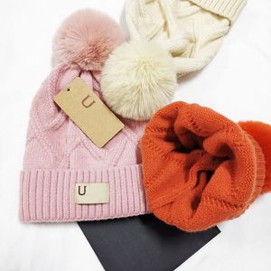 Mode tricoté hiver bonnet pour femme concepteur bride couleur unie bonnets chaud hiver croisé Pom Pom marque chapeau