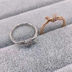 Fashion Knot Ring Womens R Version Luxury Léchier et High Sense Rope Bow