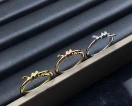 Mode knoop kronkelende ring vrouwelijk diamantpaar 18K Valley noodlijdende dezelfde stijl31808379080390