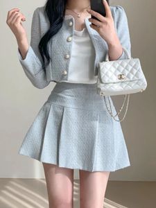 Fashion Korea Elegant Tweed Small Fragrance Veste courte Capted Coats High Waist Mini Jirts Suits Slim Femmes Two Piece Sets 240425