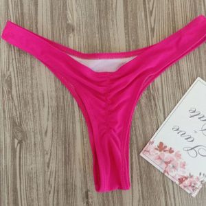 Fashion dames string sewinks multiples couleurs couleurs massives de maillot de bain plissé femmes bikini 240426