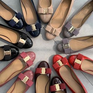 Fashion Lady Gift Casual Shoes Womens Ballet Flats Vara Outdoor Double Sandal Luxury Designer Low Slide Top Qualine Geat Le cuir Sandale Bow Dance Shoe