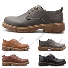 Mode grande taille 38-44 nouveaux hommes en cuir chaussures pour hommes couvre-chaussures chaussures décontractées britanniques livraison gratuite Espadrilles trente-quatre