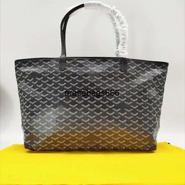 Mode grand sac fourre-tout Designer Femmes Zipper Handbag Mold Tolevas Shopping Beach Bourse avec véritable garniture en cuir et poignée