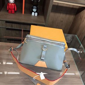 Fashion Laser Camera Bag Unisex Zipper Messenger Bag Postman Bag Hoogwaardige Crossbody Tassen Originele vrouwen schoudertassen Shi2369