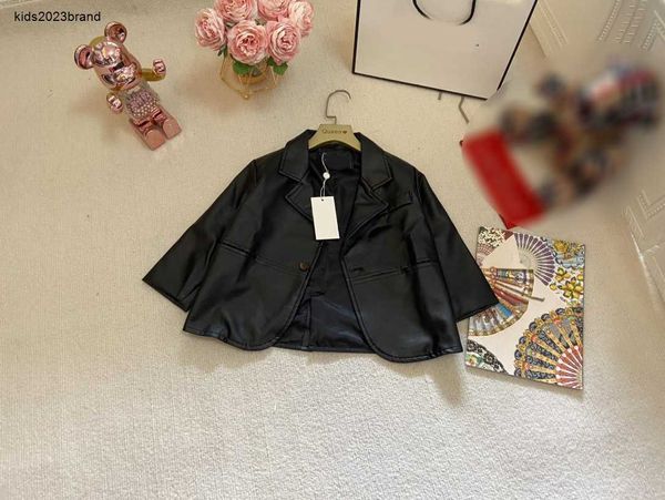 Manteau en cuir à la mode pour enfants, logo de poitrine en peluche, veste en cuir pour enfants, taille 90-150 CM, manches longues, revers, vêtements d'extérieur pour bébé, Sep15