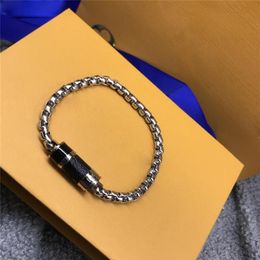 Mode Lederen Parfumflesje Charme Armbanden Liefhebbers Link Chain Armband voor Coupon Met Gift Doos SL008327S
