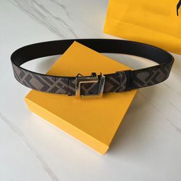 Cuir de mode avec boîte nouvelle ceinture de loisirs italienne boucle de lettre de luxe pour hommes et femmes d'affaires