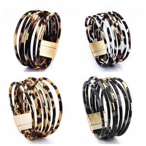Pulsera de cuero de leopardo de moda para mujer, cierre magnético, pulseras con dijes, brazaletes, pulsera envolvente multicapa elegante, regalo de joyería
