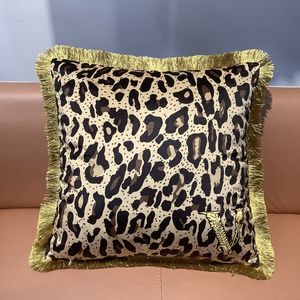 Mode Léopard à motifs Taie D'oreiller Velours Gland Coussin Décoratif Oreiller Coussin Designer De Mode Coussins Coton Couvre Décor À La Maison Oreillers