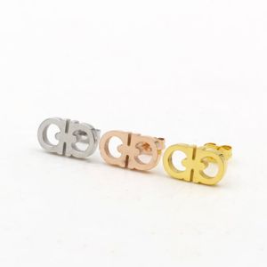 Fashion Letters Stud -oorbellen voor vrouwen roestvrij staal ol Koreaanse ontwerper oorringen oorringen oorrang sieraden cadeau288s