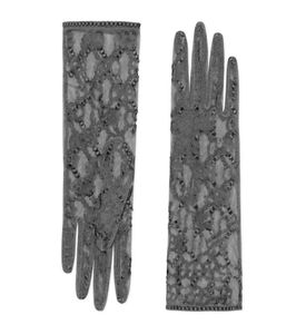 Fashion Lace Lace Bride Glants Bridal Gants de mariage Gants Crystals Accessoires de mariage Gants en dentelle pour les mariées cinq poignets sans doigts Len7624570