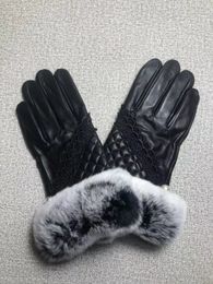 Mode lange lederen handschoenen trouwhandschoenen kristallen accessoires kanten mattents voor bruiden vijf vingerloze pols leng zwarte kleur geen doos