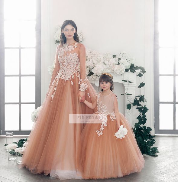 Mode manches longues Tulle soirée robe de bal robe multi couches appliques robe de bal mère et fille bal de promo formelle Maxi robes personnalisées