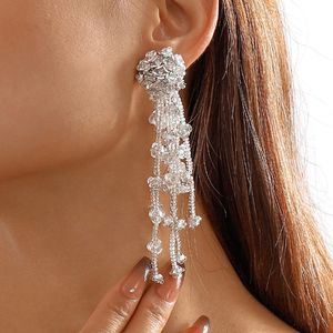 Pendientes colgantes de perlas simuladas con borlas largas a la moda, pendientes grandes de pétalos de flores con cuentas de cristal para mujer, accesorio de joyería de boda