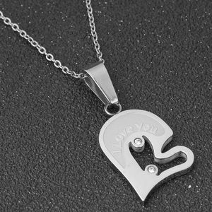 Mode-Liefhebbers Ketting Titanium Staal Hartvormige Hanger Ketting I Love You Letter Necklace Valentijnsdag Speciale nekketting