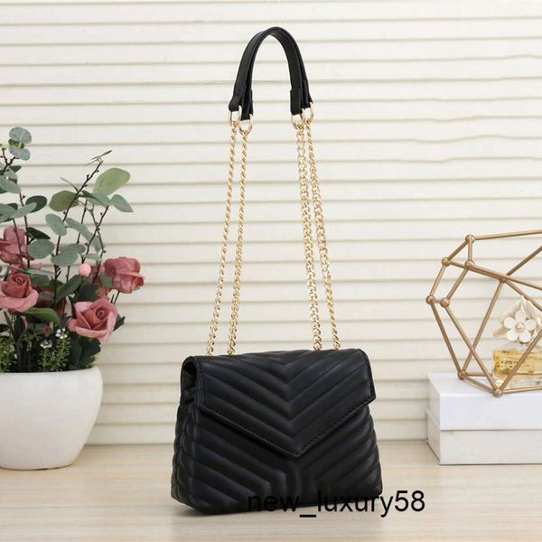 Bolso de lujo de moda Bolsas 2022 Bolso de lujo de noche Bolso de hombro Diseñador de marca Material de PU Señoras Cadena de metal Mensajero al por mayor 6 Hardware de color Tamaño 2