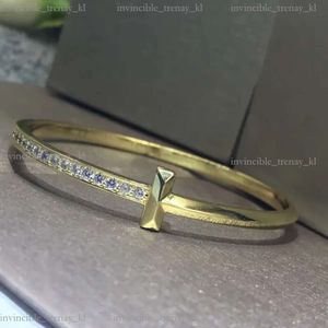 Mode luxe ontwerper armband tiffanyjewelry nieuwe smalle editie halve diamant armband v goud vergulde 18k rose snap schakelaar t-vormige dames 95