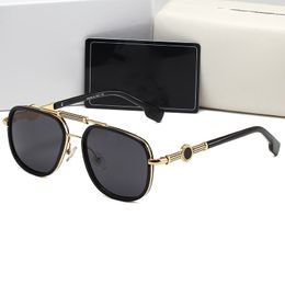 Diseñador de lujo de moda para hombres Mujeres Gafas de sol para hombre Gafas de una pieza Letras completas Gafas Sunmmer Beach Frame Shades Gafas de diseñador Vintage