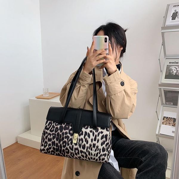 Bolsos de hombro, bolso de diseñador de lujo a la moda, bolso de mensajero de gran capacidad de piel sintética con estampado de leopardo para mujer 2021 Sac A Main