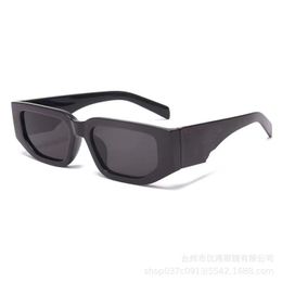 Mode luxe designer zonnebril voor mannen dames unisex Designer Goggle Beach Cyclone Sport Masker Zonnebril Zwart miljonairs vierkante ontwerp UV400 met box6002