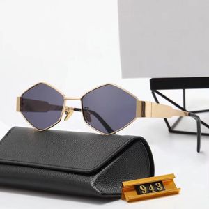 Lunettes de soleil de luxe de mode pour femmes hommes lunettes rondes cadre en métal 924 avec boîte plage rue photo petites lunettes de soleil