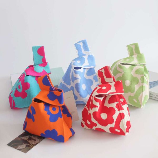 Mode luxe fleur modèle Mini sac à main femmes sac à main mignon tricoté sac fourre-tout