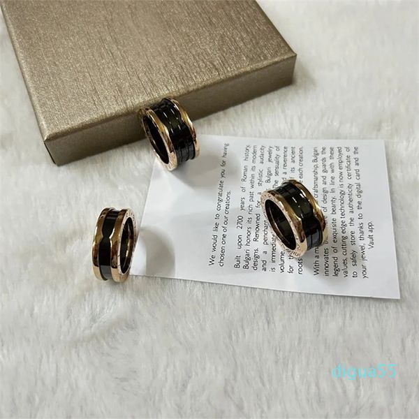 Fashion Luxury Jewelry Classic Rings for Women Charm Ring Ring de diseñador de alta calidad Anillo de oro Titanium Titanium Acero Joyería de boda