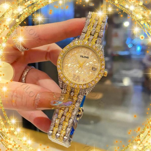 Mode Luxe Dames Classique Montre Or Argent En Acier Inoxydable Diamants Boucle Pliante Motif Cadran Horloge Européenne De Haute Qualité Robe La Plus Populaire Montre-Bracelet