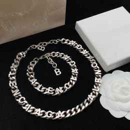 Mode luxe ketting vrouwelijke ontwerper 18K vergulde hiphop ketting armband set hanger parel bruiloft sieraden