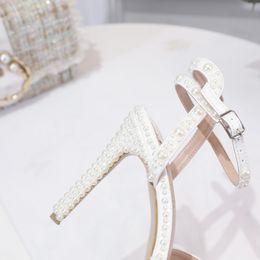 Mode luxe perles Designer blanc femmes chaussures 4 en talons hauts chaussures de mariage de mariée taille 4-10 fête bal femmes chaussures Shippi276s