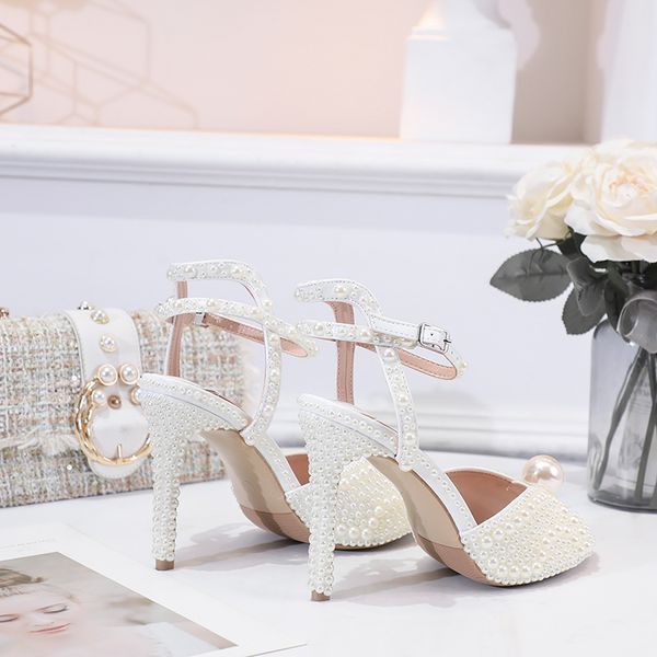 Mode luxe perles concepteur blanc femmes chaussures 4 en talons hauts chaussures de mariage de mariée taille 4-10 fête bal femmes chaussures Shippi249b