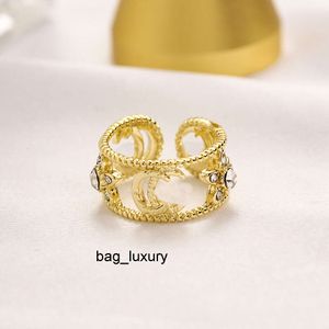 mode luxe ringen luxe designer band cluster ringen zilveren letter band ringen voor heren dames modeontwerper merkletters turkoois kristal metalen ring openin
