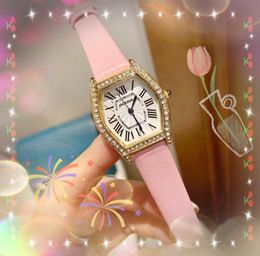 Mode luxe femmes diamants bague montres Tonneau forme cuir ceinture Quartz saphir verre chiffres romains amélioré pas de calendrier de synchronisation cadeaux féminins montre-bracelet